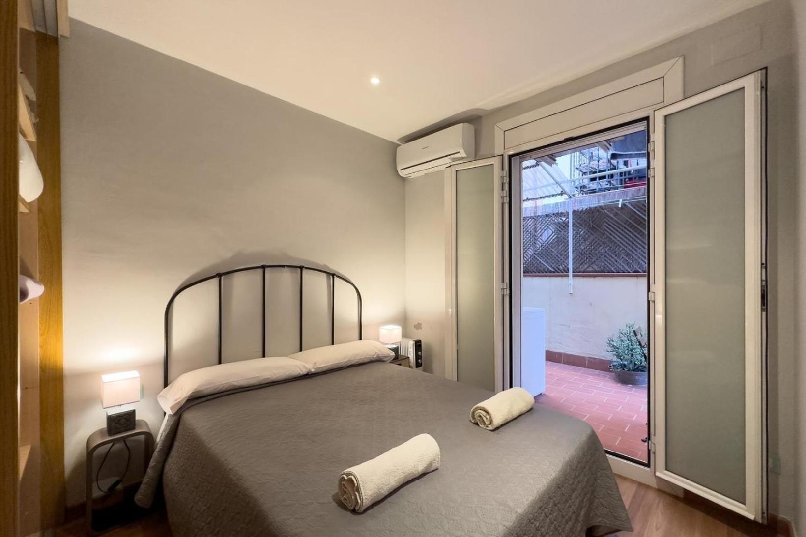 Ferienwohnung Fuer 3 Personen Ca 38 Qm In Barcelona-gracia, Costa Brava Costa Del Maresme Apartament *