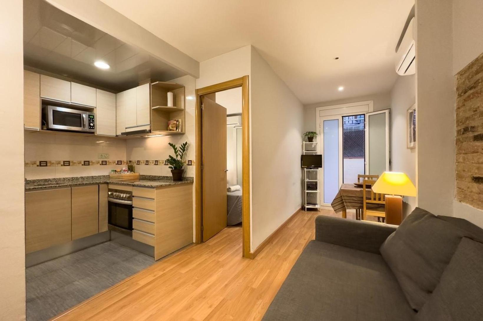 Apartamento Ferienwohnung Fuer 3 Personen Ca 38 Qm In Barcelona-gracia, Costa Brava Costa Del Maresme Barcelona