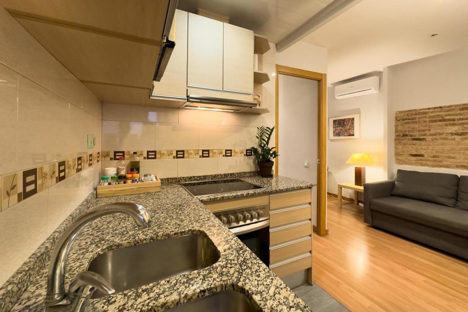 Apartamento Ferienwohnung Fuer 3 Personen Ca 38 Qm In Barcelona-gracia, Costa Brava Costa Del Maresme *